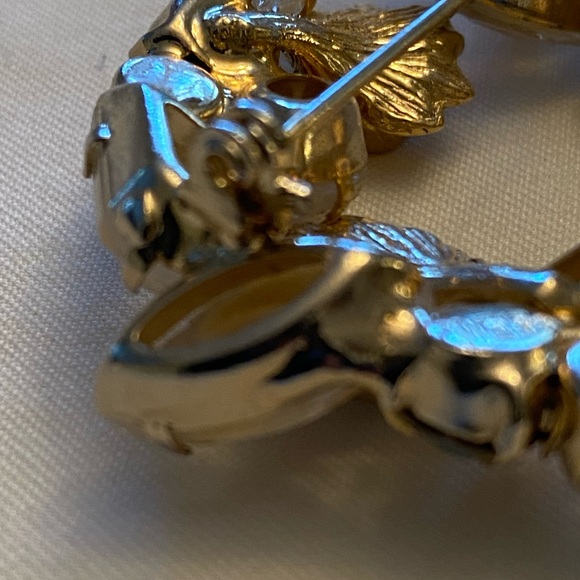 Vintage WEISS Wreath Brooch Pin Givre Glass Rhinestones Faux Pearls Roses SIGNED - Picture 8 of 8